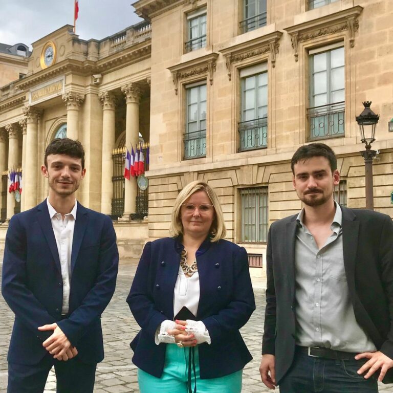 images campagne loi matraitance